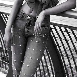 Zoe Karssen Janis boyfriend jeans with studded hearts 💙
